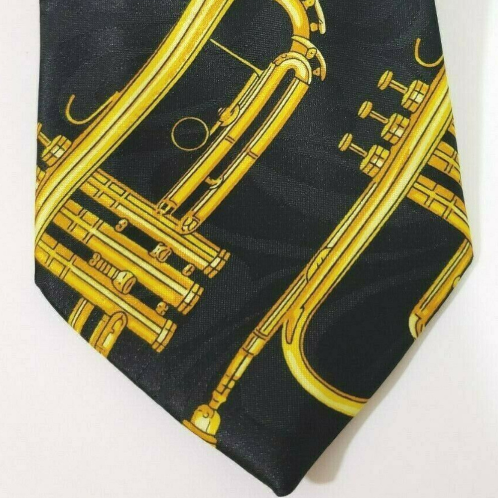 Empire High Fashion Dress Suit Necktie Trumpet